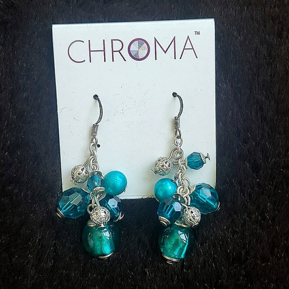 Chrom beaded dangle earrings - Picture 2 of 3